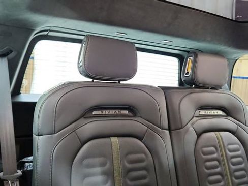 Used 2025 Rivian R1S Adventure image 30