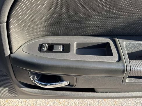 Used 2013 Dodge Challenger R/T image 15