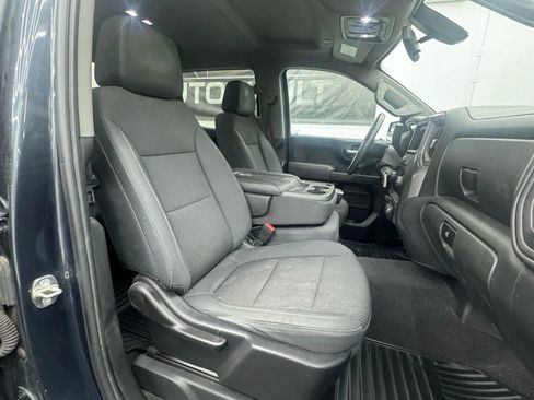 Used 2019 Chevrolet Silverado 1500 Custom image 5