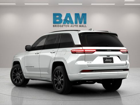 New 2026 Jeep Grand Cherokee Limited Reserve image 10