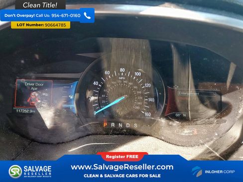 Used 2019 Ford Edge Titanium image 12