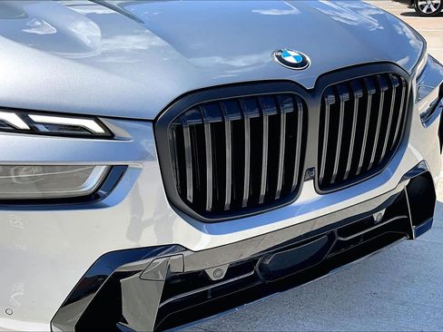 Used 2024 BMW X7 xDrive40i w/ M Sport Package image 30