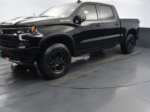 Used 2025 Chevrolet Silverado 1500 ZR2 w/ Technology Package image 1