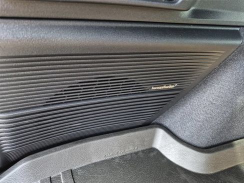 New 2026 Subaru Outback Limited XT AWD/4WD image 9