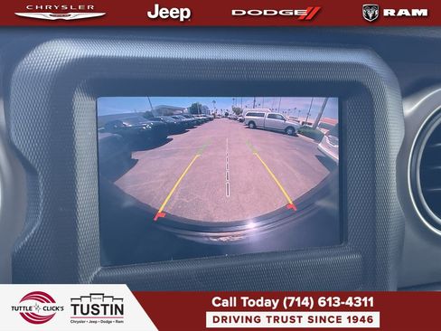 Used 2020 Jeep Wrangler Sport AWD/4WD image 29