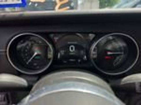 Used 2022 Jeep Wrangler Unlimited Sahara w/ Cold Weather Group AWD/4WD image 23