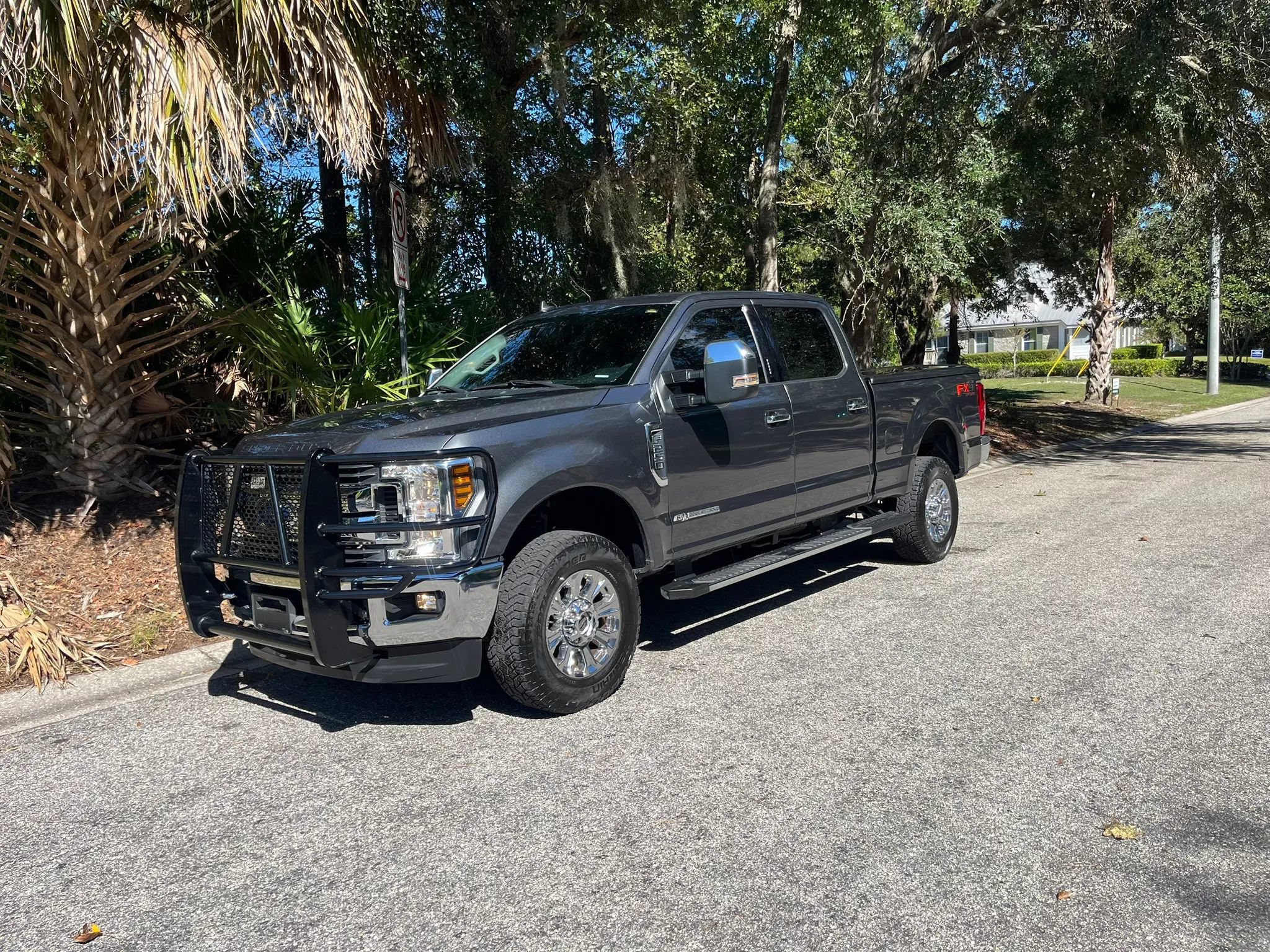 Used 2019 Ford F250 XLT w/ XLT Premium Package AWD/4WD image 15