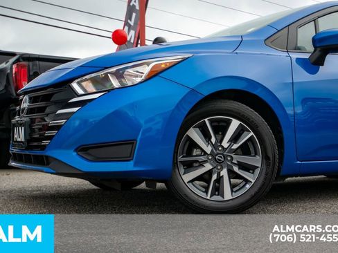 Used 2023 Nissan Versa SV image 13