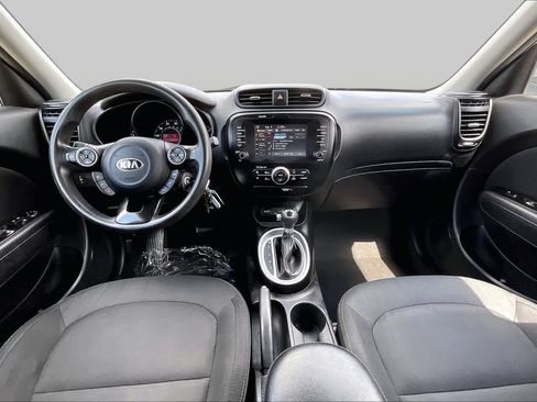 Used 2018 Kia Soul + FWD image 15