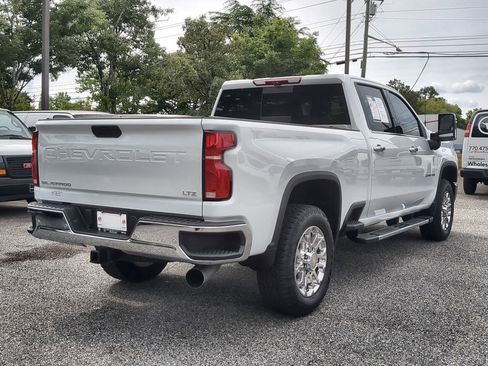 Used 2025 Chevrolet Silverado 2500 LTZ w/ LTZ Premium Package AWD/4WD image 8
