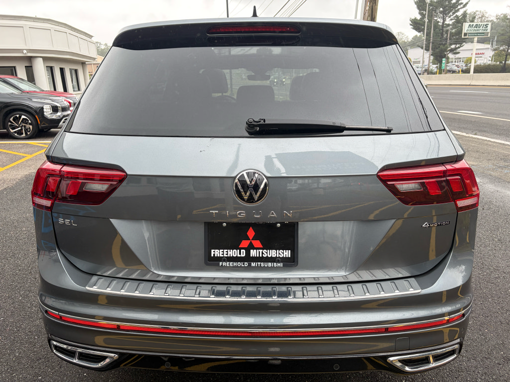 Used 2022 Volkswagen Tiguan SEL R-Line AWD/4WD image 7