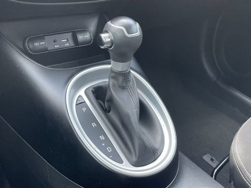 Used 2016 Kia Soul w/ Convenience Package FWD image 28
