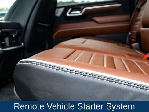 Used 2025 GMC Sierra 2500 Denali Ultimate image 13