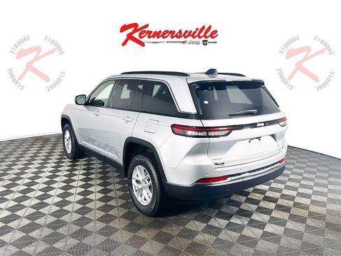 New 2025 Jeep Grand Cherokee Laredo X w/ Luxury Tech Group I image 5