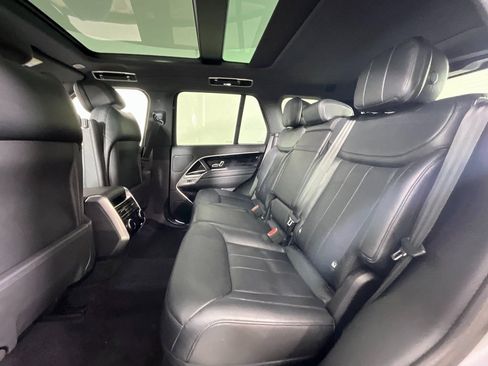 Certified 2023 Land Rover Range Rover SE image 25