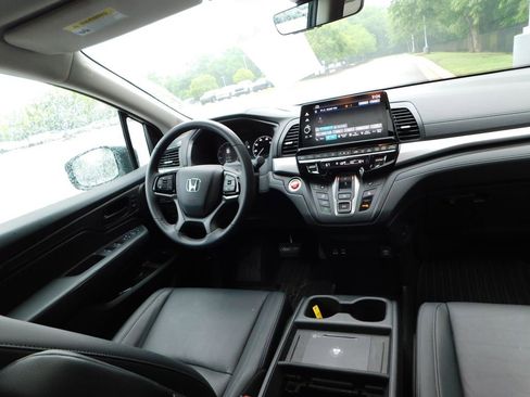 Certified 2025 Honda Odyssey EX-L image 7