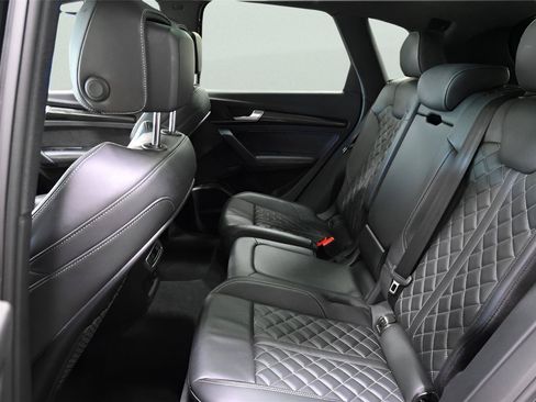 Used 2020 Audi SQ5 Premium Plus w/ Premium Plus Package AWD/4WD image 13