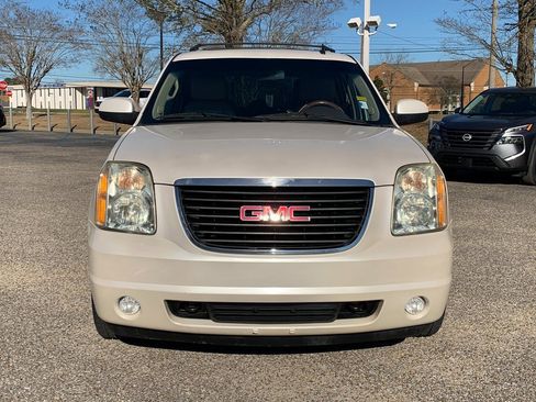 Used 2012 GMC Yukon SLT w/ SLT-2 Equipment Package image 3