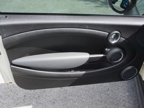 Used 2011 MINI Cooper Hardtop FWD image 19