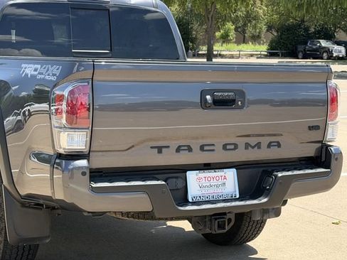 Used 2023 Toyota Tacoma TRD Off-Road w/ Technology Package AWD/4WD image 6