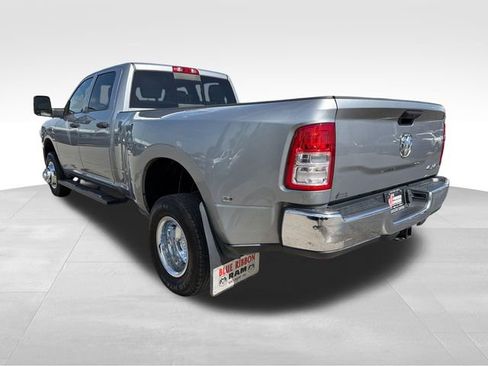 Used 2024 RAM 3500 Tradesman w/ Chrome Appearance Group AWD/4WD image 5