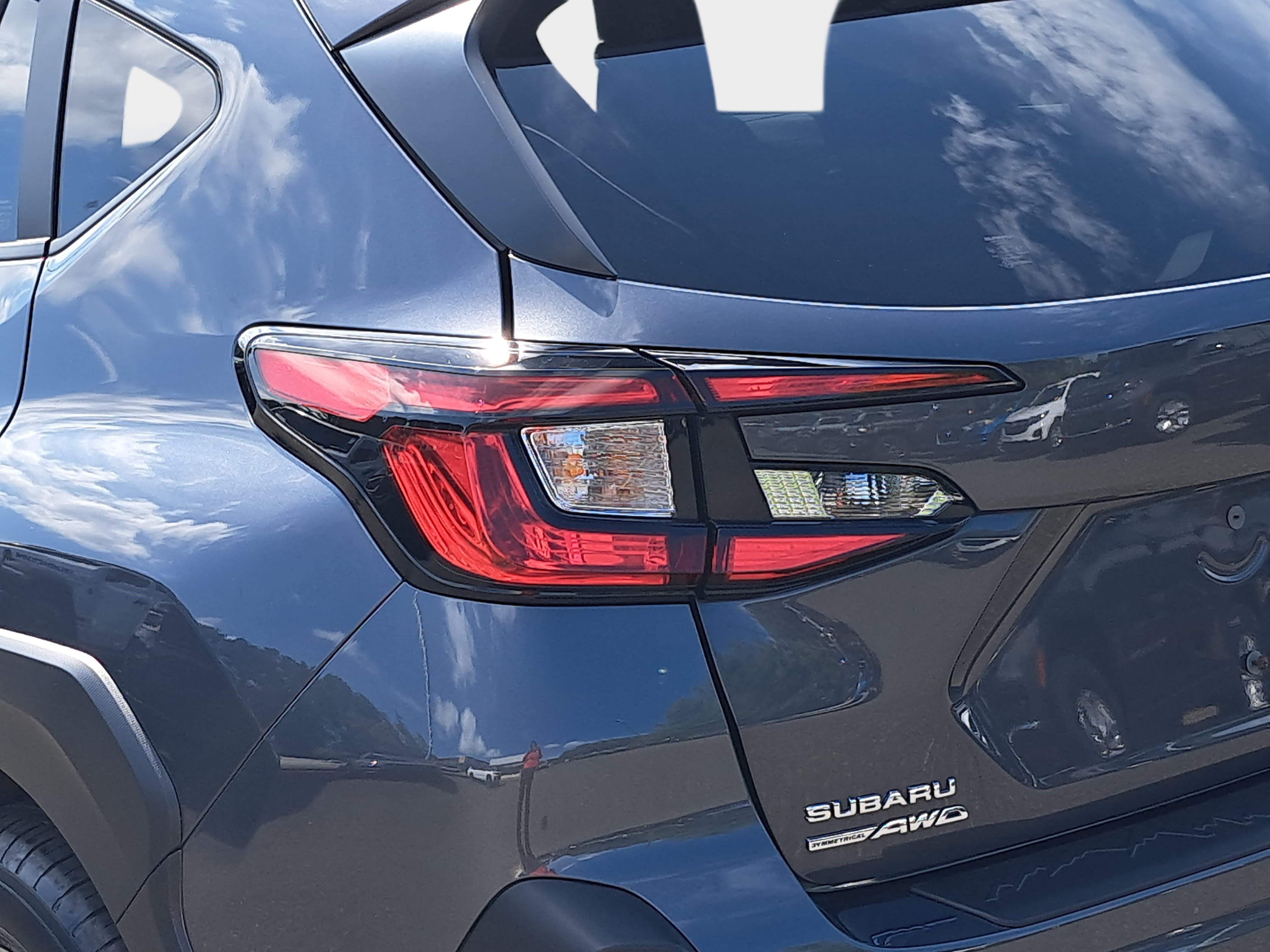 Used 2025 Subaru Crosstrek 2.5i Premium AWD/4WD image 32