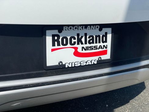 Used 2023 Buick Encore GX Preferred w/ Cold Weather Comfort Package AWD/4WD image 27