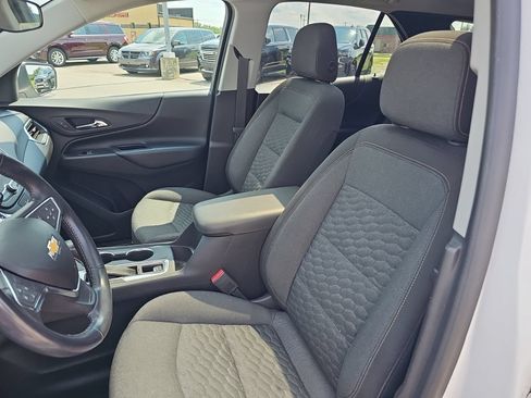 Used 2019 Chevrolet Equinox LT FWD image 11