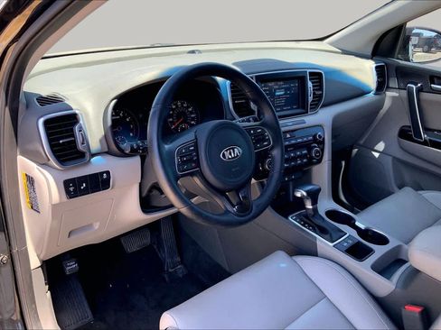 Used 2019 Kia Sportage EX w/ EX Premium Package FWD image 18