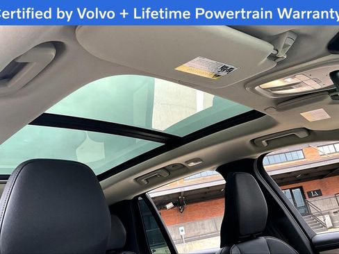 Certified 2025 Volvo XC90 B6 Plus image 21