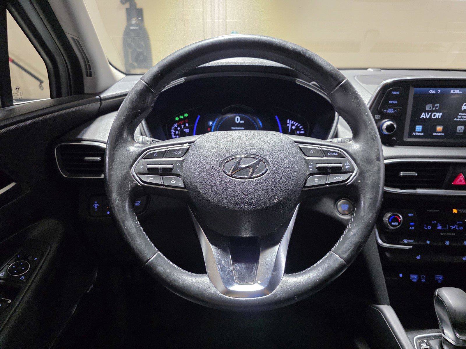 Used 2020 Hyundai Santa Fe SEL w/ Convenience Package FWD image 21