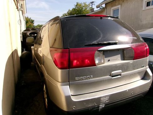 Used 2006 Buick Rendezvous CX w/ CXL Preferred Equipment Group image 4