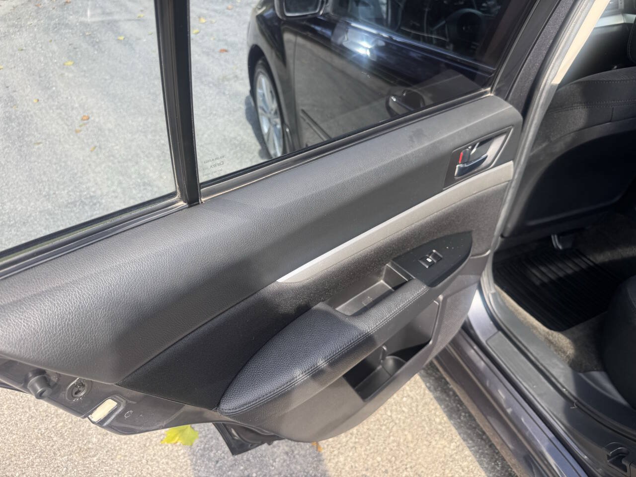 Used 2013 Subaru Legacy 2.5i Premium AWD/4WD image 20