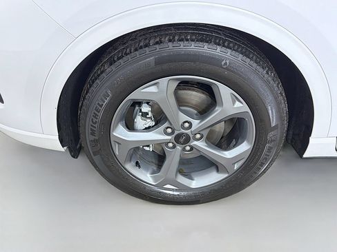 Certified 2023 Ford Escape ST-Line w/ Equipment Group 301A FWD image 19