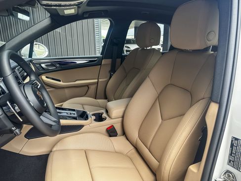 New 2026 Porsche Macan S AWD/4WD image 16