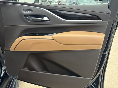 Used 2021 Cadillac Escalade Sport w/ Driver Assist Tech Package image 23