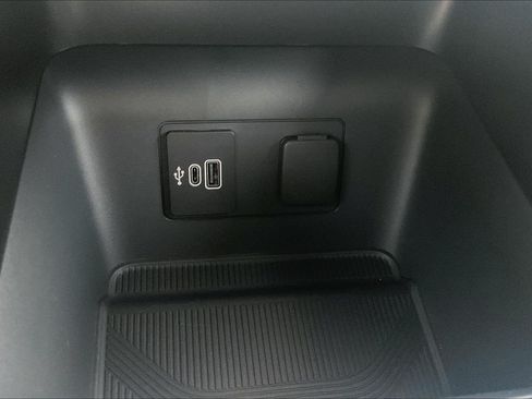 New 2026 Ford Explorer Active w/ Active Comfort Package AWD/4WD image 13