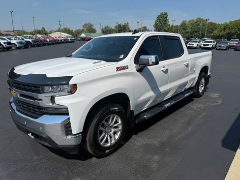 Used 2021 Chevrolet Silverado 1500 LT w/ Diesel Off-Road Package AWD/4WD image 10