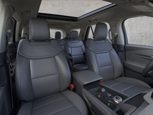 New 2026 Ford Explorer Active w/ Active Comfort Package image 10