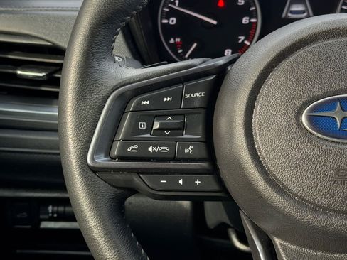 Certified 2025 Subaru Forester Limited image 18