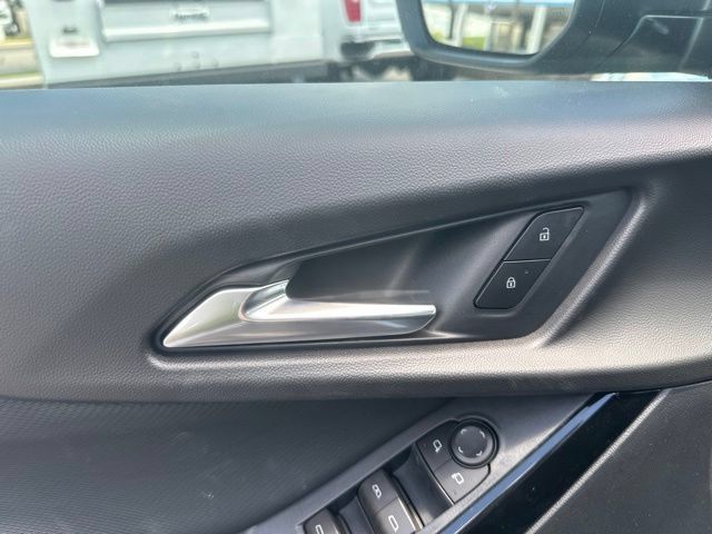 New 2026 Chevrolet Equinox LT w/ Convenience Package II FWD image 12