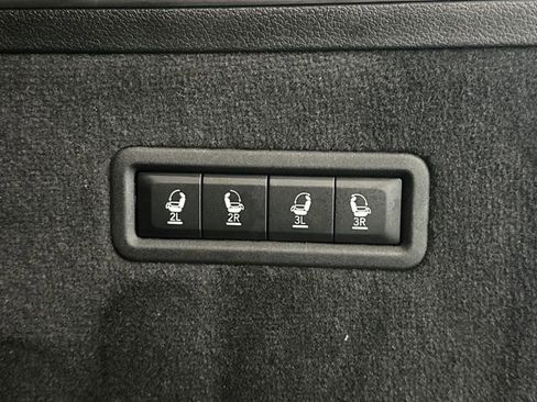 Used 2024 Jeep Grand Wagoneer Series III image 18