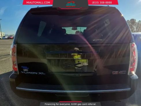 Used 2014 GMC Yukon XL Denali image 3