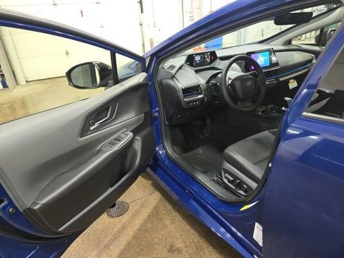 New 2026 Toyota Prius XLE image 9