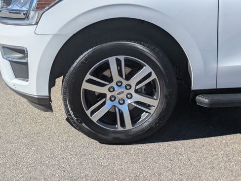 Certified 2024 Ford Expedition Limited image 11