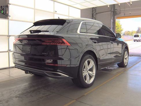 Used 2020 Audi Q8 Premium Plus w/ Premium Plus Package AWD/4WD image 2