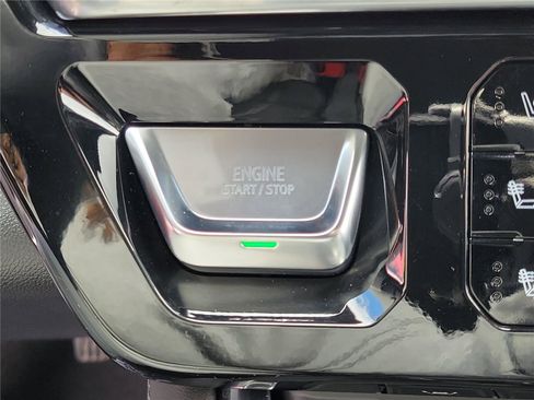 Used 2022 GMC Sierra 1500 Denali image 29