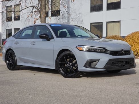 Certified 2023 Honda Civic Sport image 2