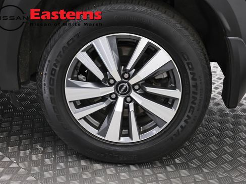 Used 2023 Nissan Pathfinder SL AWD/4WD image 33
