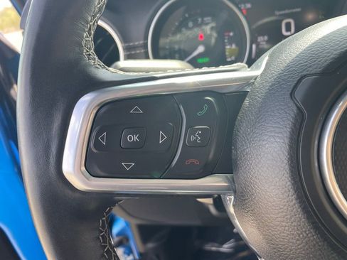 Used 2023 Jeep Wrangler Unlimited Sahara w/ Cold Weather Group image 27